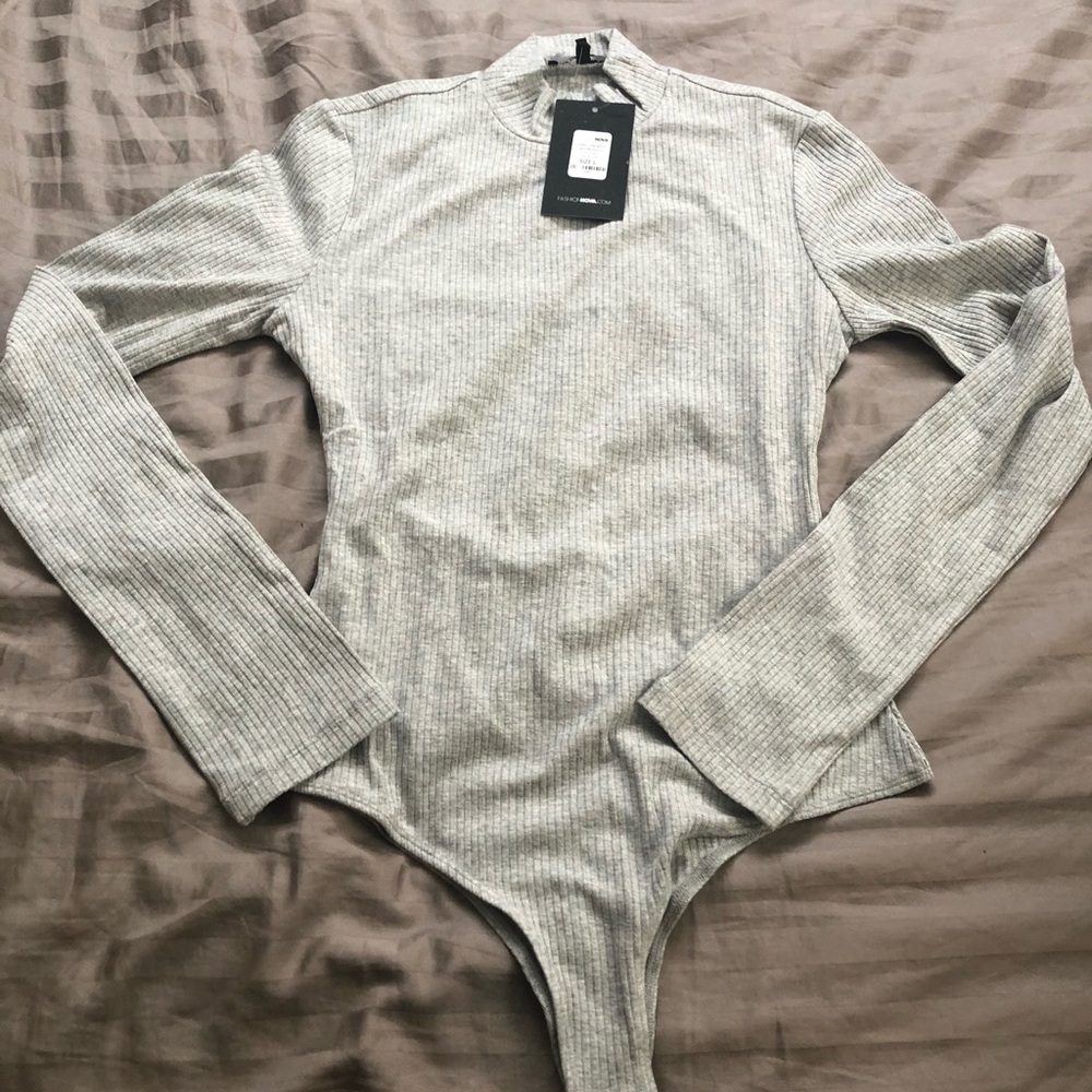 Fashion Nova - Ribbed Bodysuit